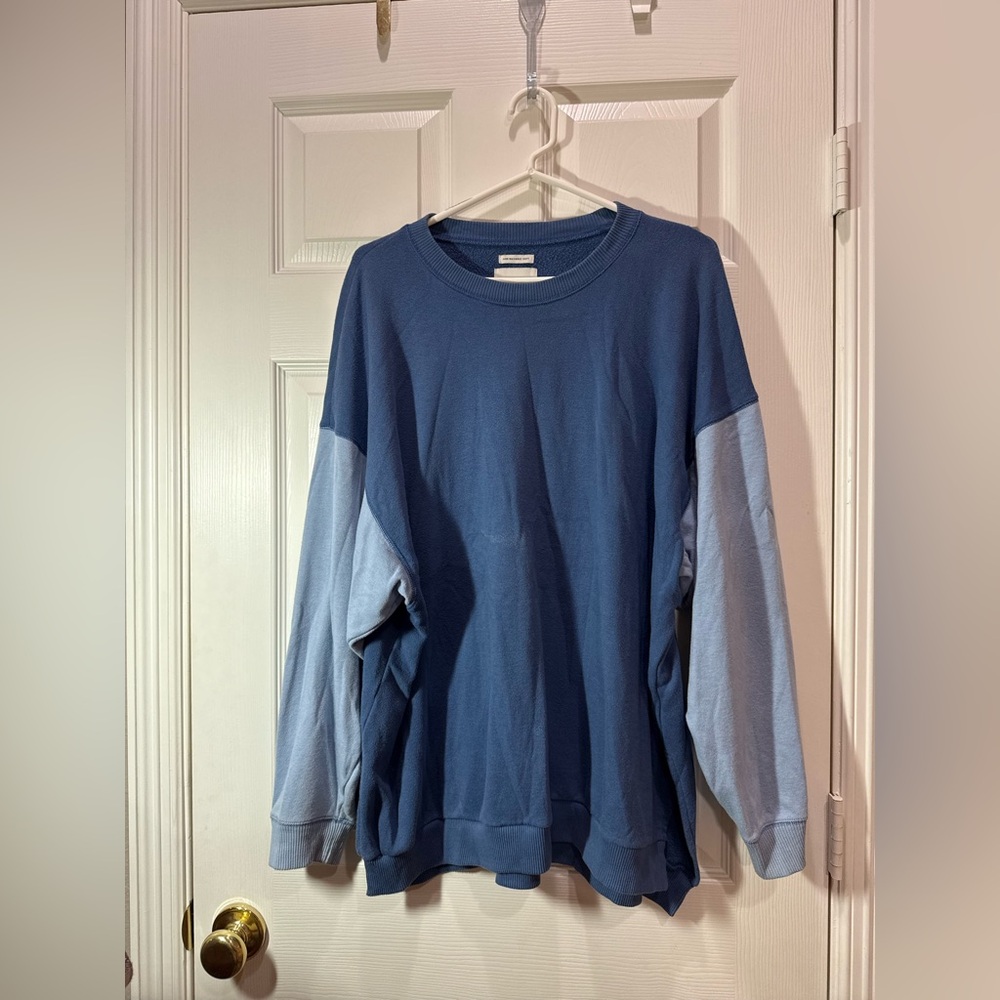 American Eagle Outfitters Blue and Gray Men's Sweater